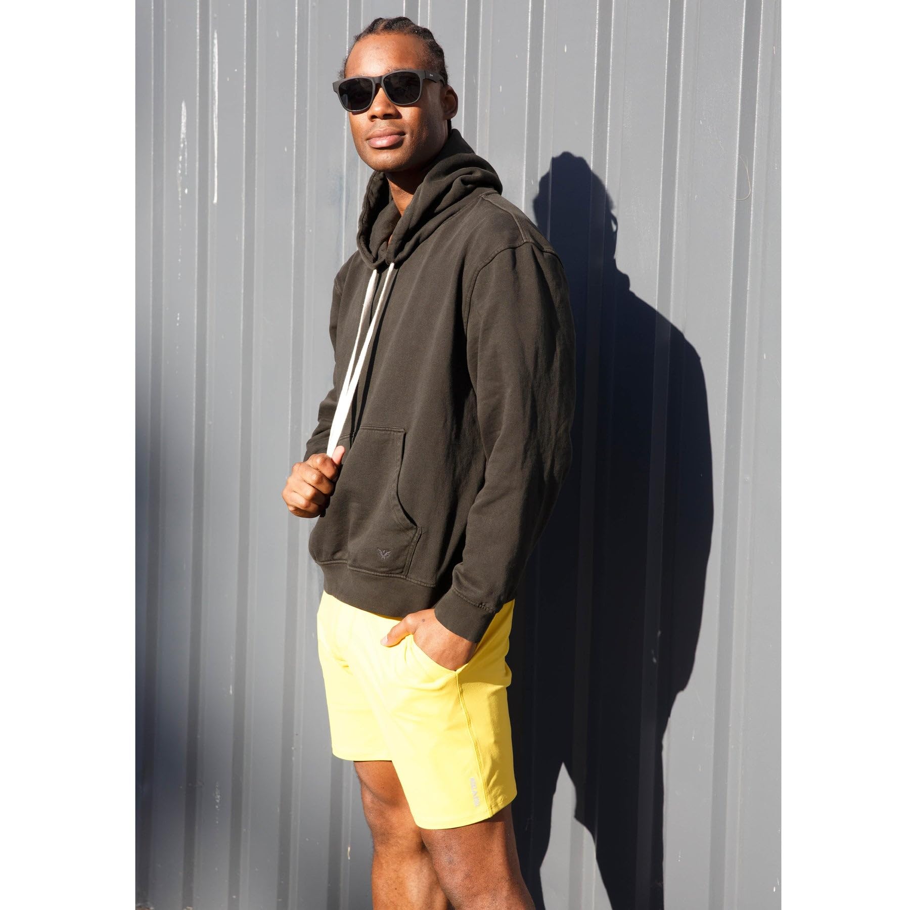 Men's Swerve Yoga Training Shorts w/Non-Restrictive Inner Liner