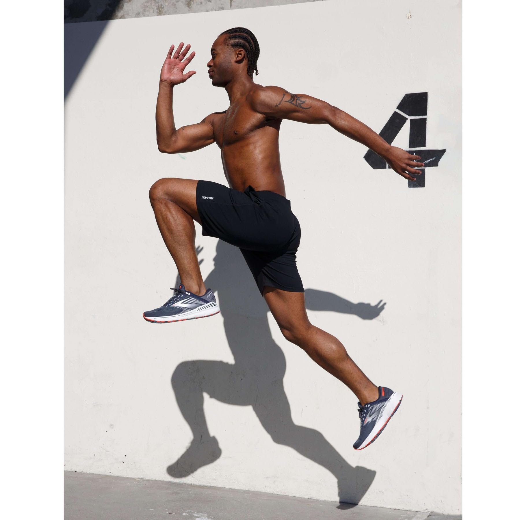 Men's Swerve Yoga Training Shorts w/Non-Restrictive Inner Liner